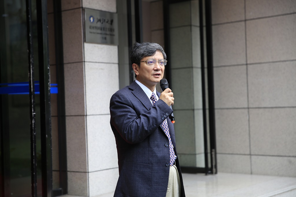 郑强.jpg 郑强.jpg