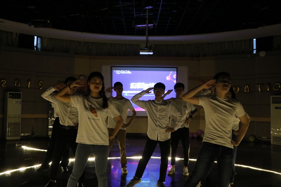 clip_image004.jpg clip_image004.jpg